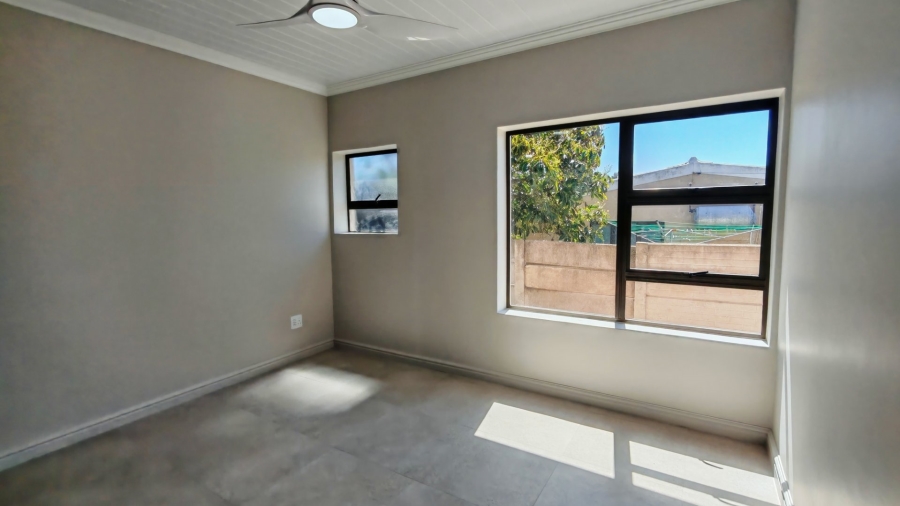 3 Bedroom Property for Sale in Hartenbos Central Western Cape